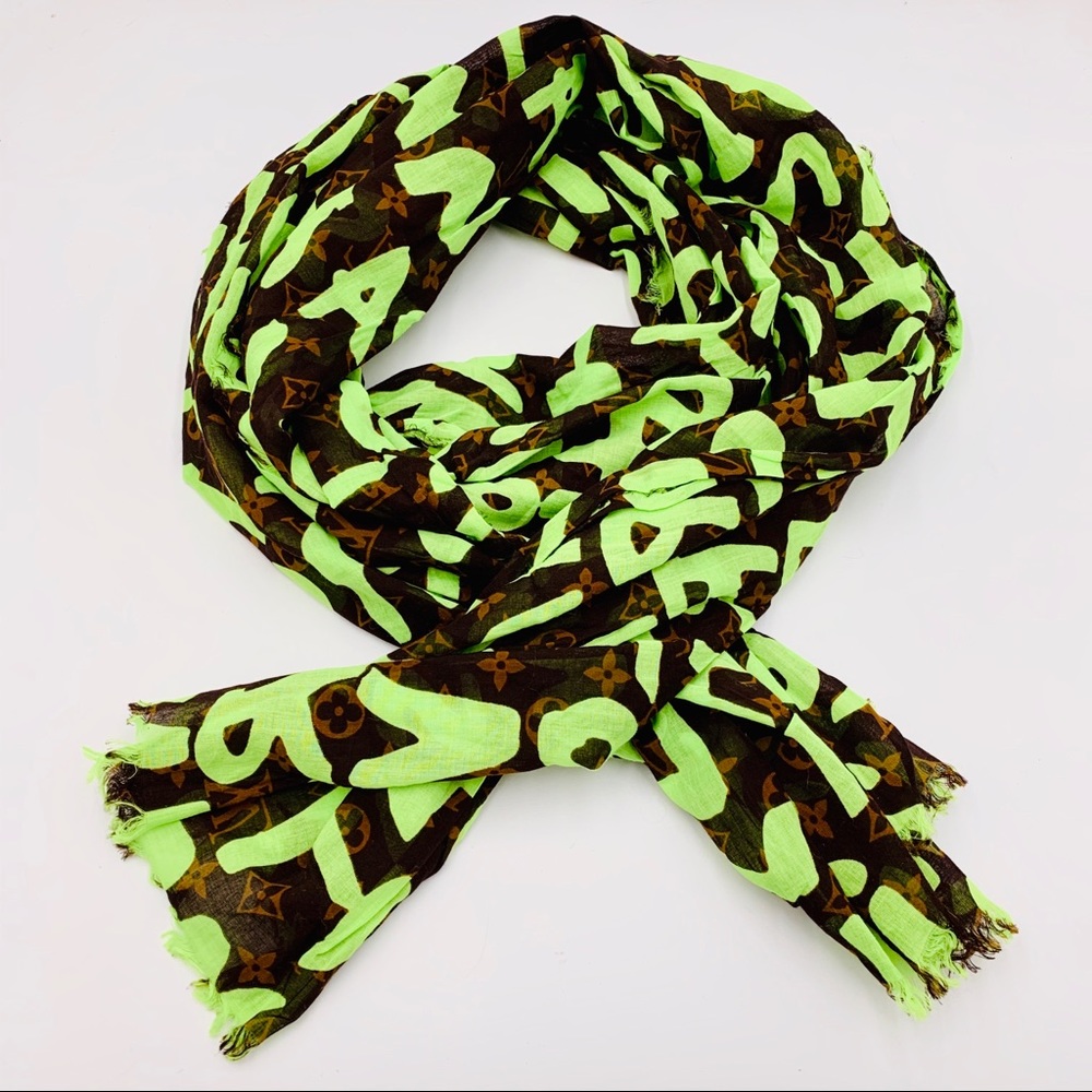 🖤SOLD🖤Louis Vuitton x Stephen Sprouse Scarf